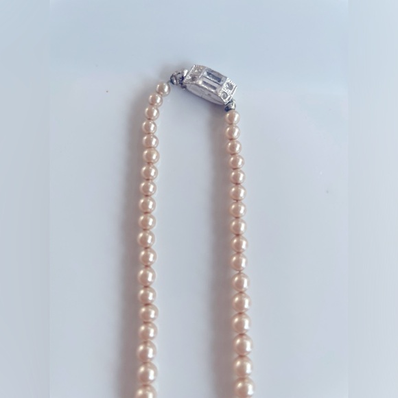 Vintage Vendome Pearls Necklace - Picture 2 of 4